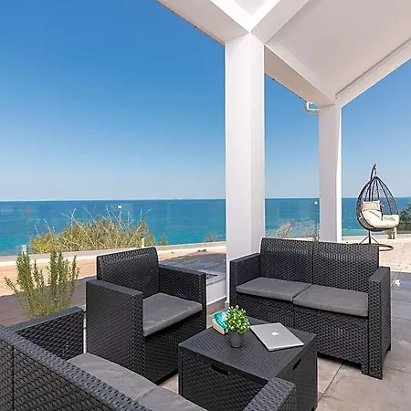 In Zakynthos With Sea Views Pool